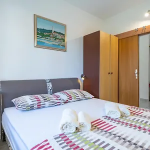 Ana Apartment